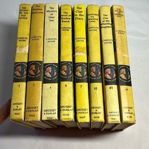 Lot of 8 Vintage Nancy Drew Books. Great condition for age!! Includes books 1–2
